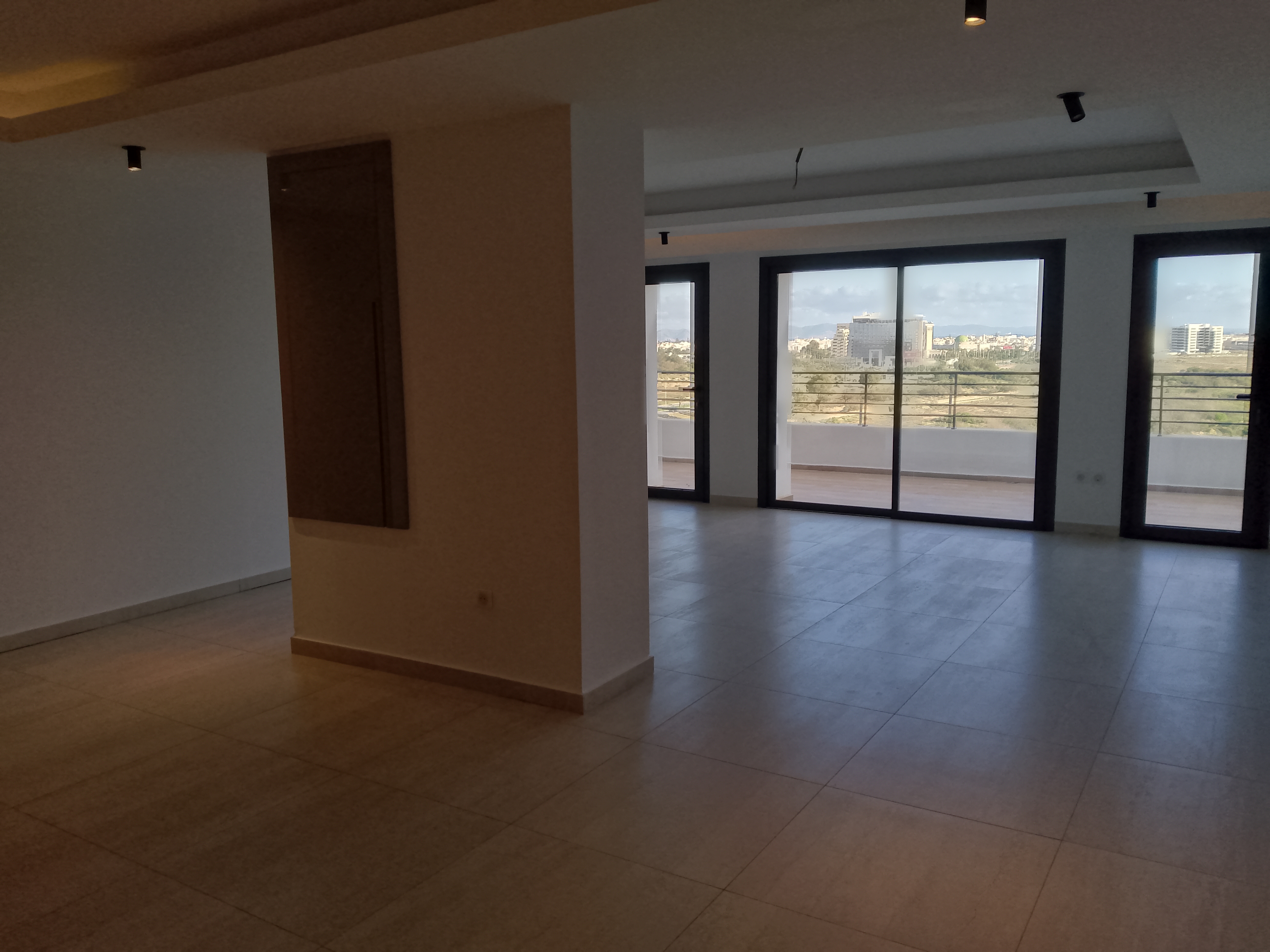 La Marsa Berge Du Lac Location Appart. 5 pices+ Penthouse au lac2