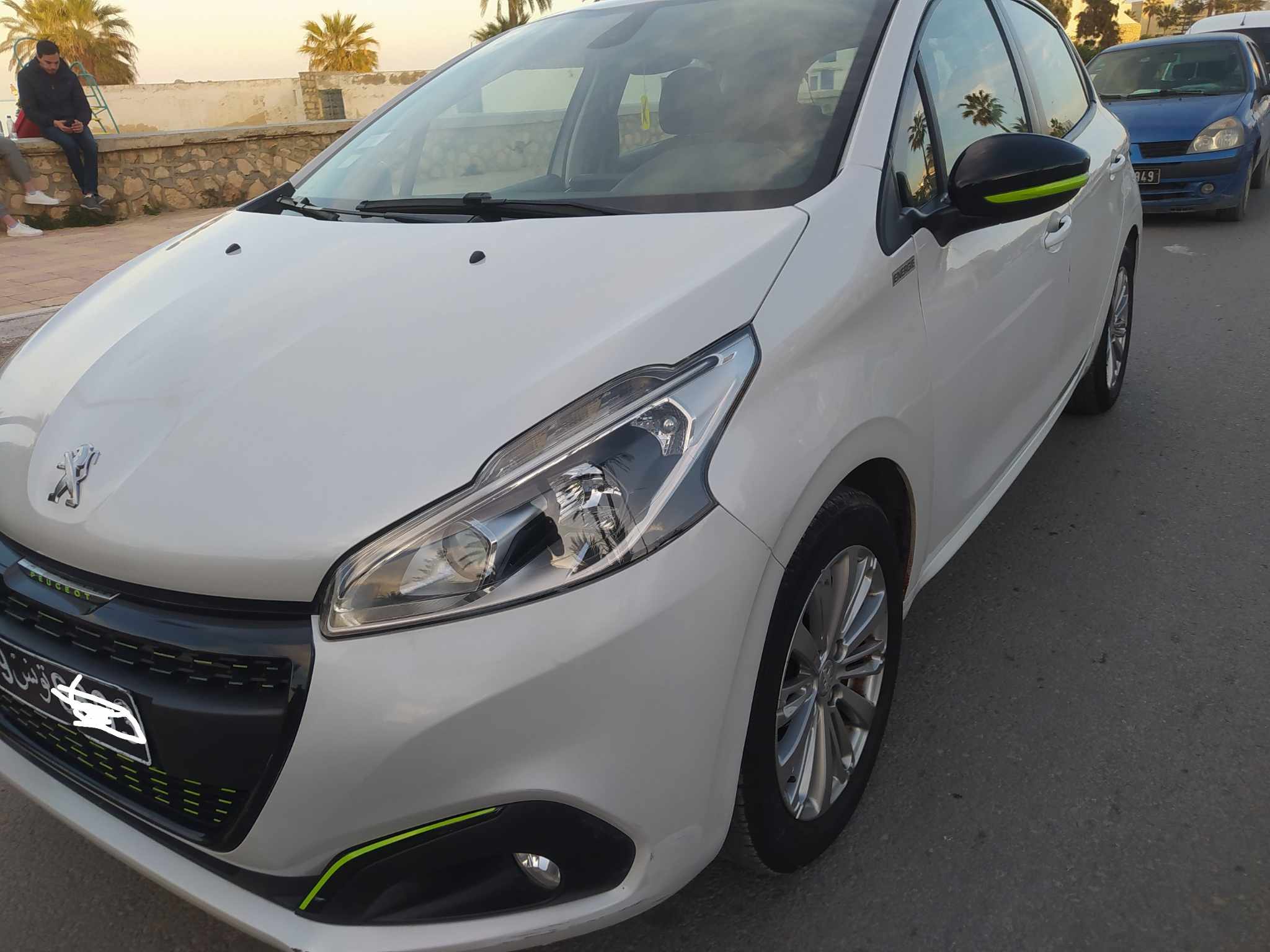 Monastir Monastir Peugeot 208 208 active  essence