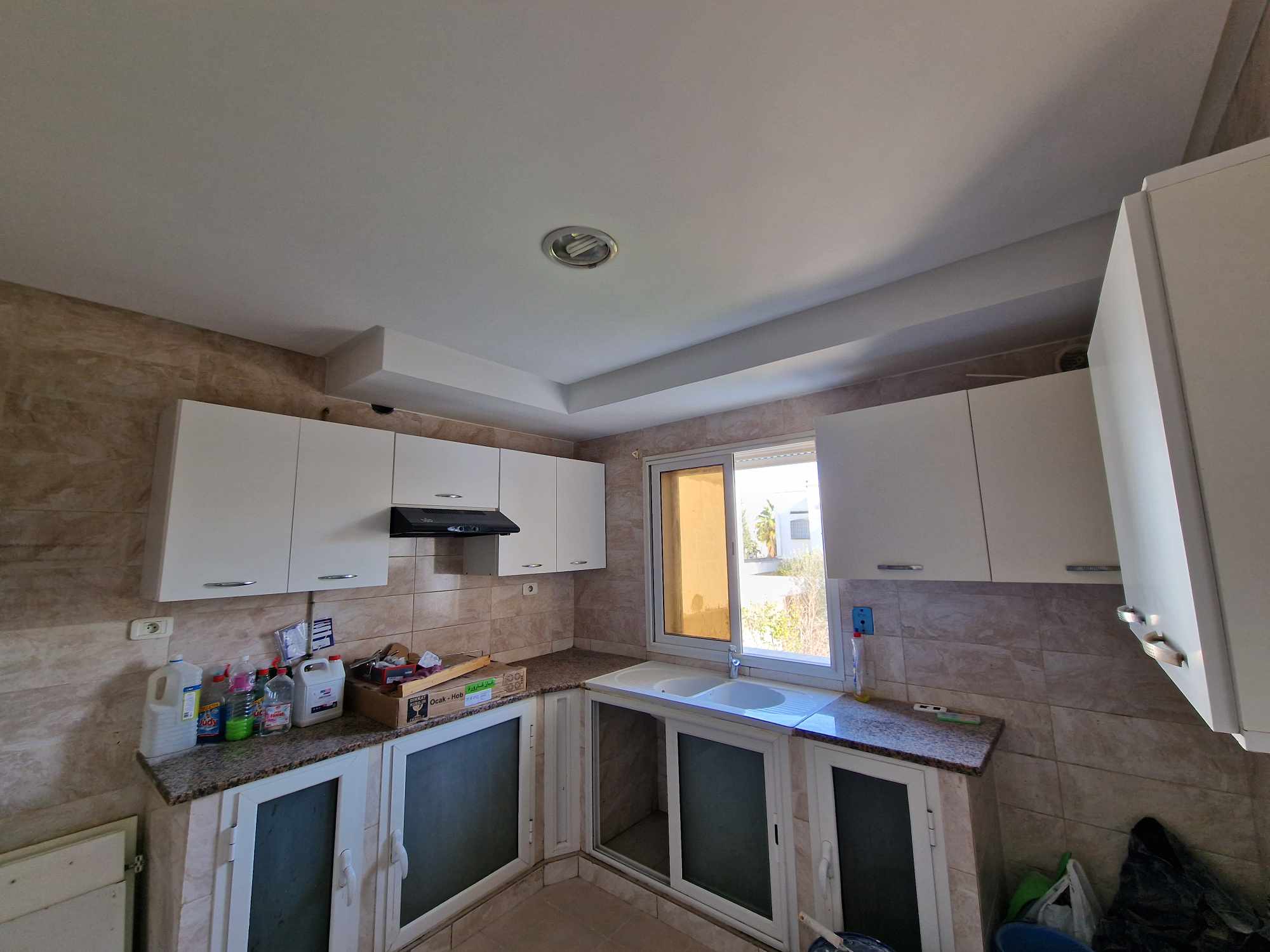 La Soukra La Soukra Location Appart. 4 pices Appartement s3 a la soukra closerie