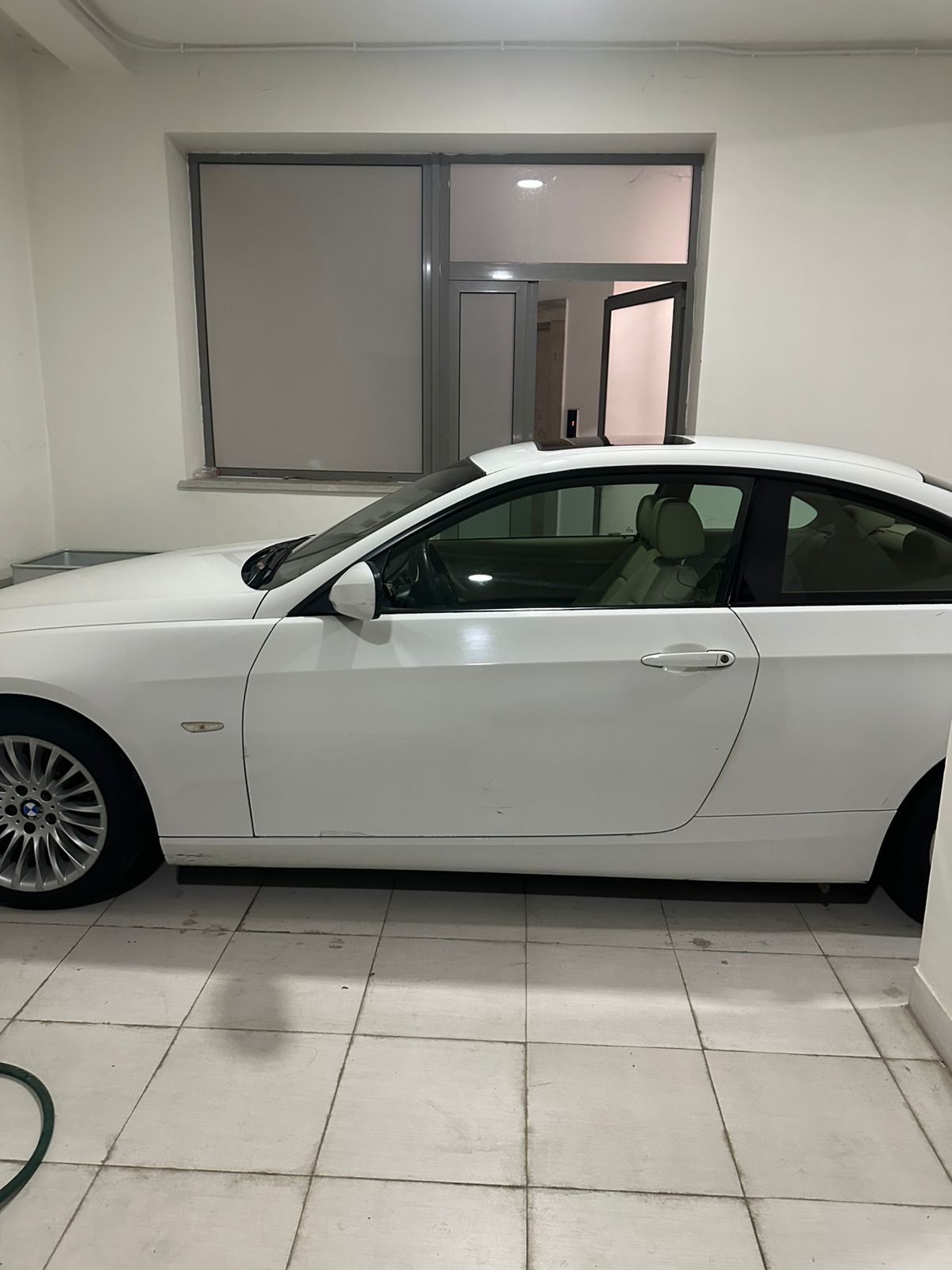 Ariana Ville Ariana Bmw Serie 3 316 coupe blanche