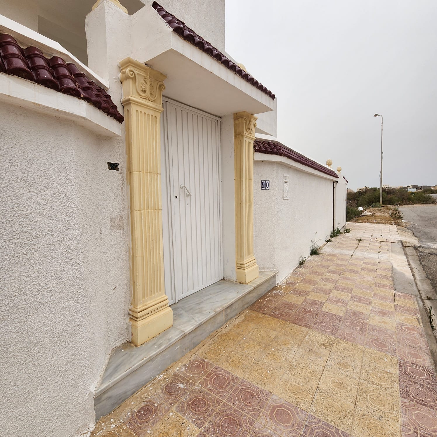 Hammam Chatt Borj Cedria Vente Maisons Villa avec deux garages