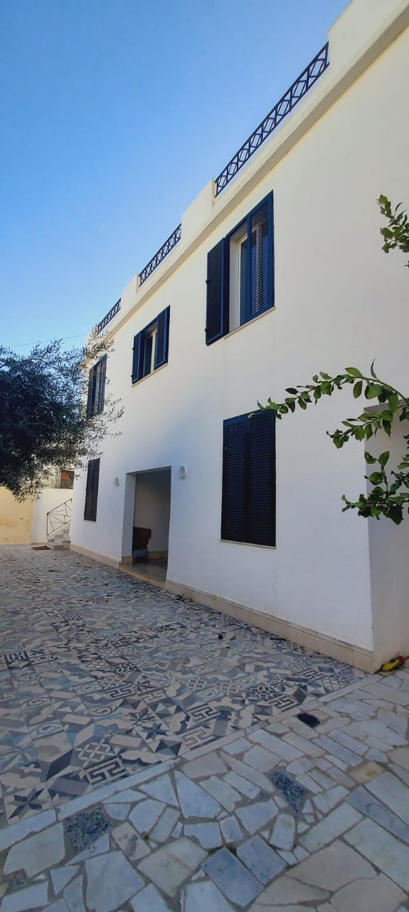 Bizerte Nord Cite El Korniche 1 Vente Appart. 2 pices Une belle villa