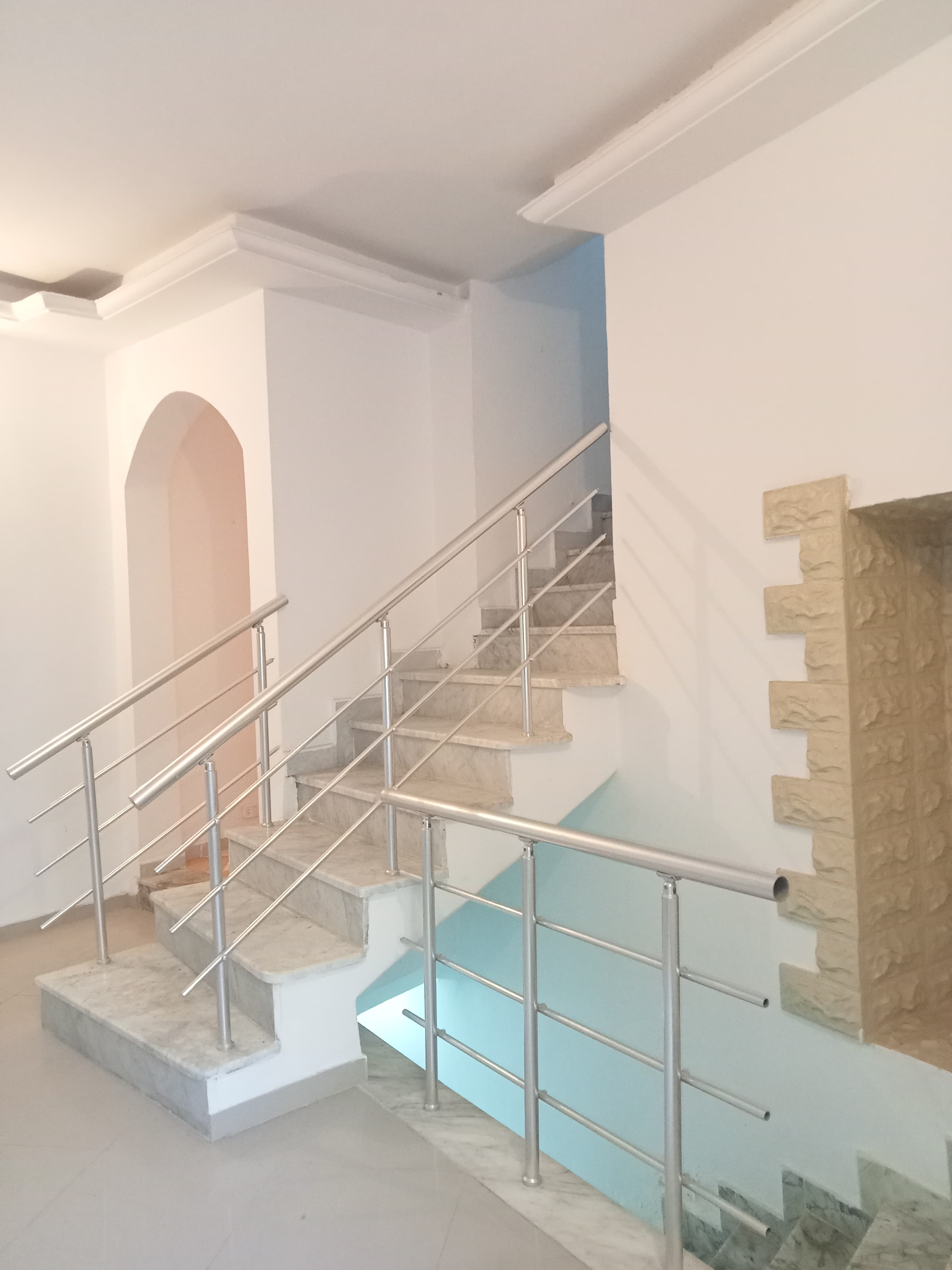 Bizerte Nord Bizerte Vente Appart. 3 pices Maison sur trois niveaux