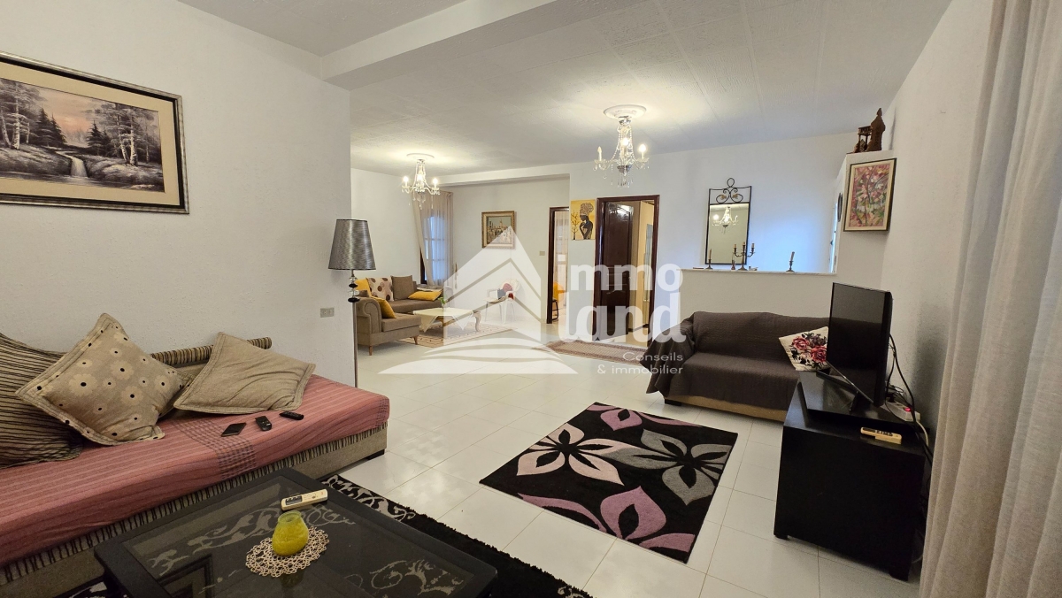 La Marsa Cite Des Mimosas Location Appart. 4 pices Etage de villa s3 meubl  la marsa