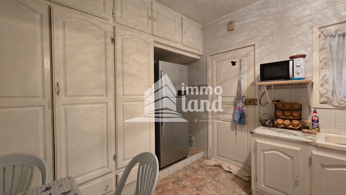 La Marsa Cite Des Mimosas Location Appart. 4 pices Etage de villa s3 meubl  la marsa