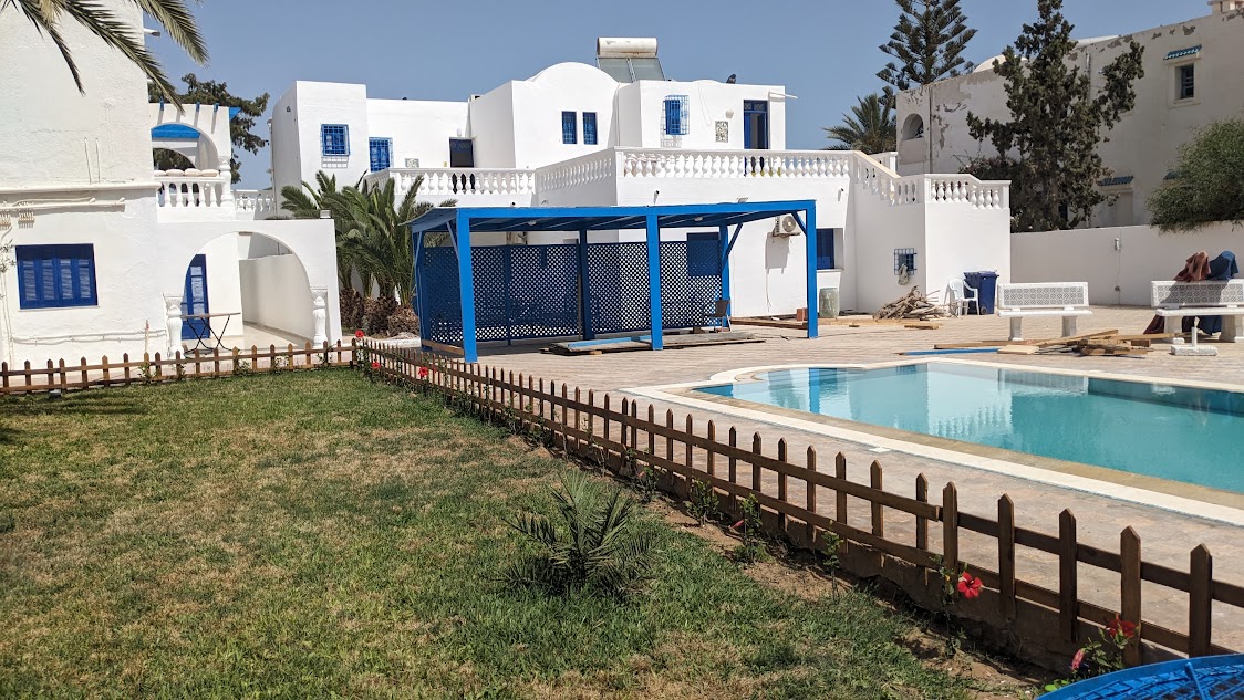 Djerba - Houmet Essouk Djerba  Location Appart. 4 pices Villa  s3 appart piscine