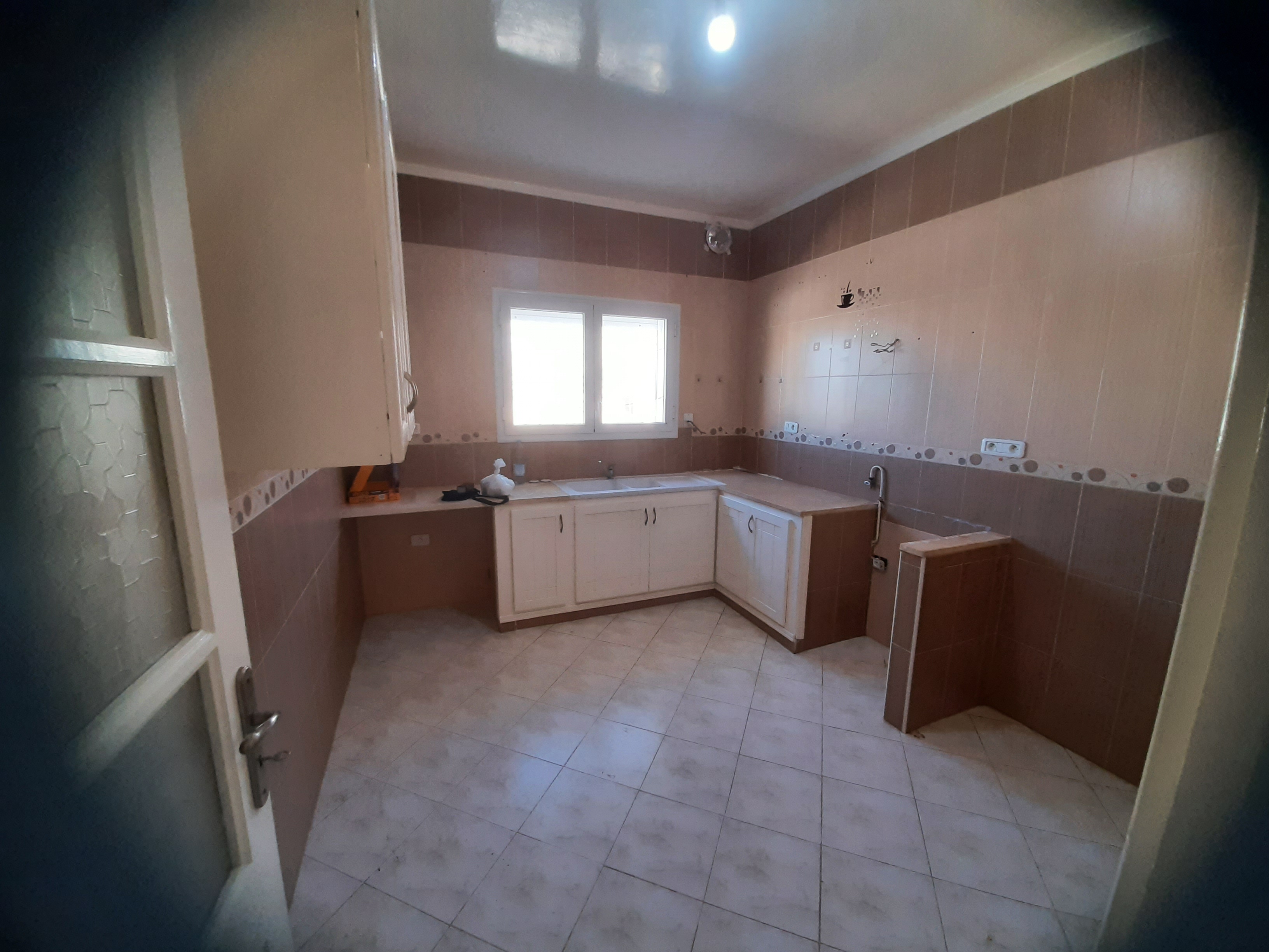 Raoued Cite El Ghazala 1 Location Appart. 2 pices Appartement pour jeune couple