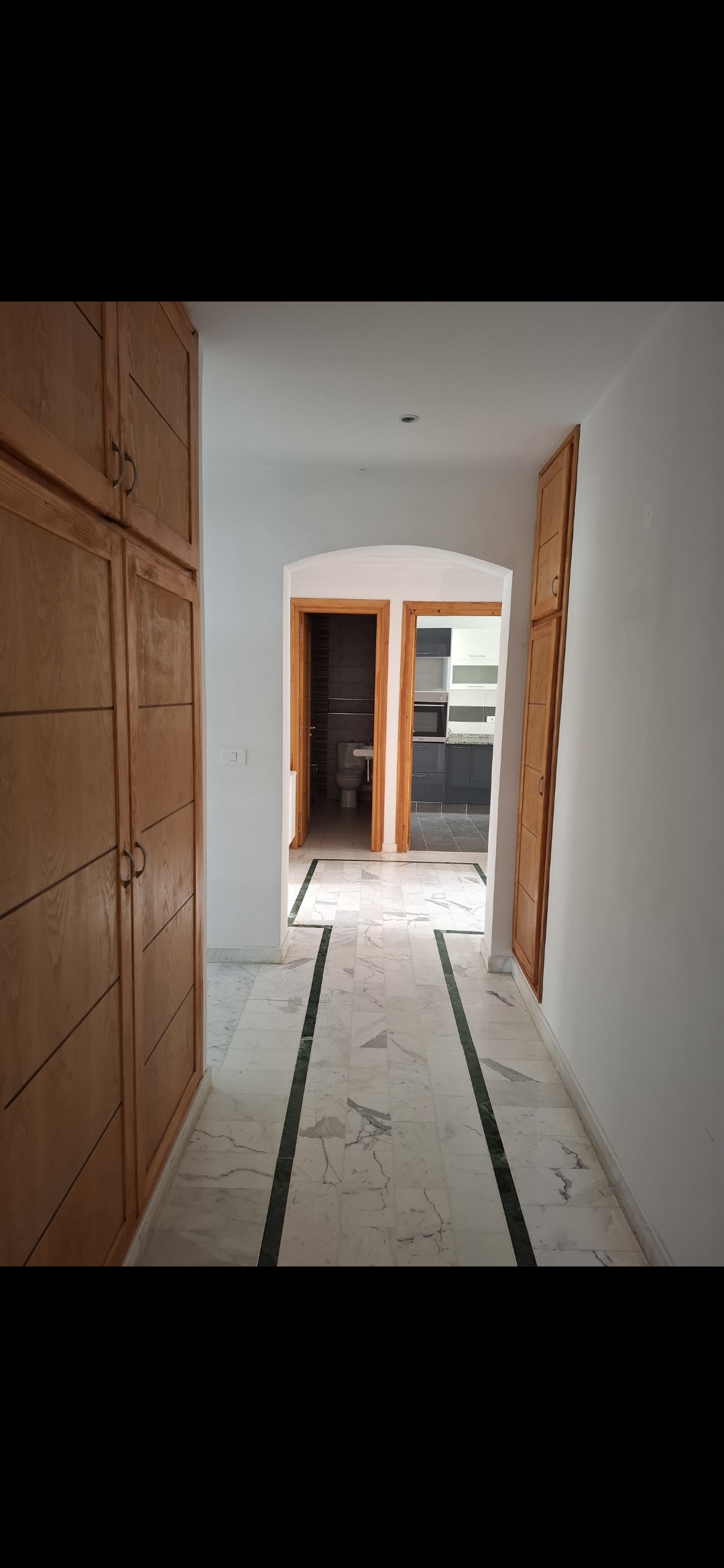 Ariana Ville El Menzah 7 Location Appart. 5 pices+ Etage de villa splus3  menzah 7