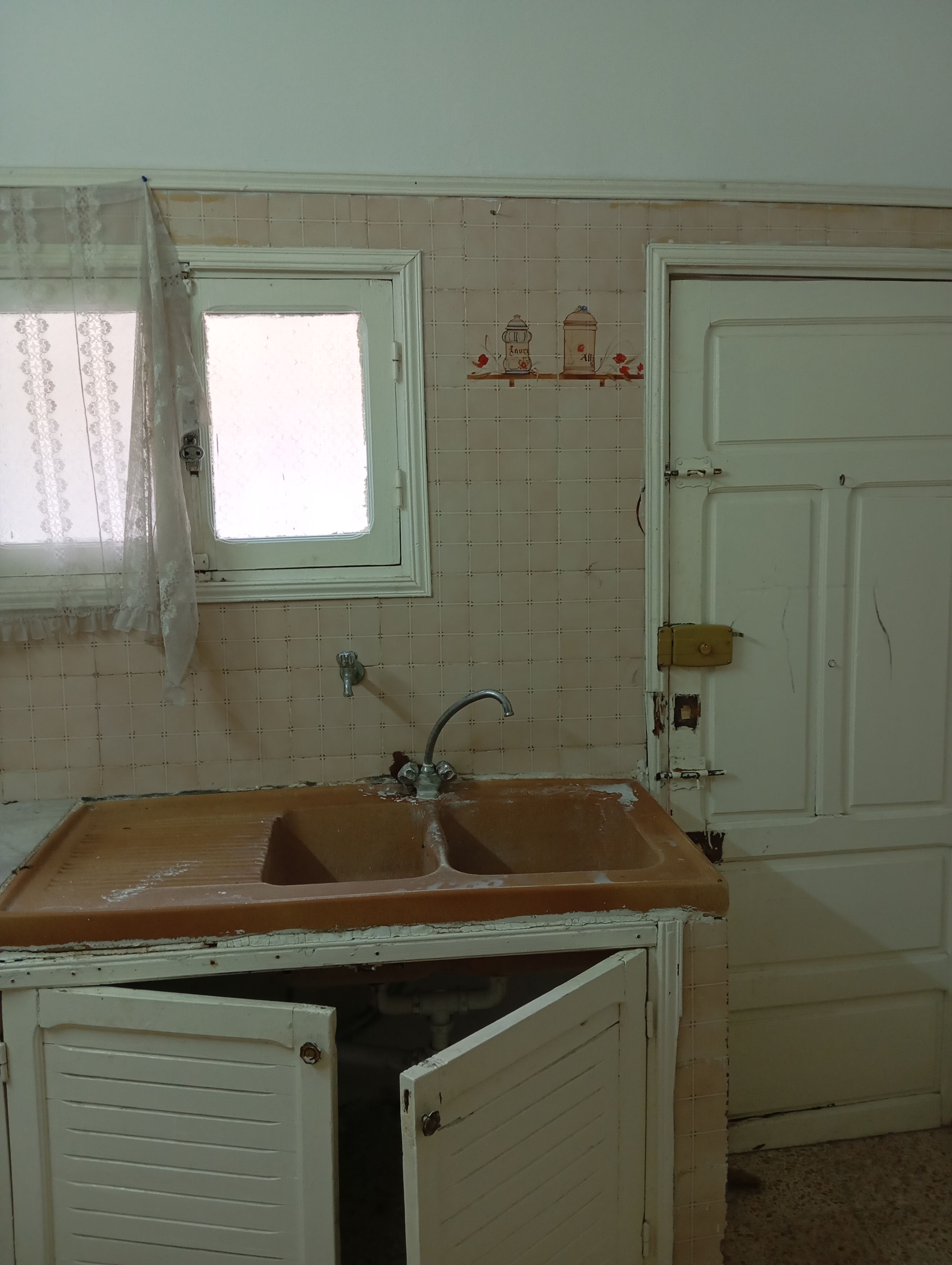 Ezzouhour (Tunis) Cite Ezzouhour Location Appart. 4 pices Appartement  cit ezzouhour