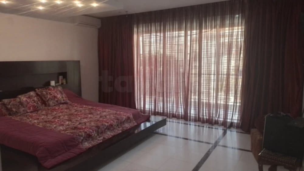 El Menzah El Manar 1 Vente Duplex Magnifique villa s5  manar 1 avec jardin