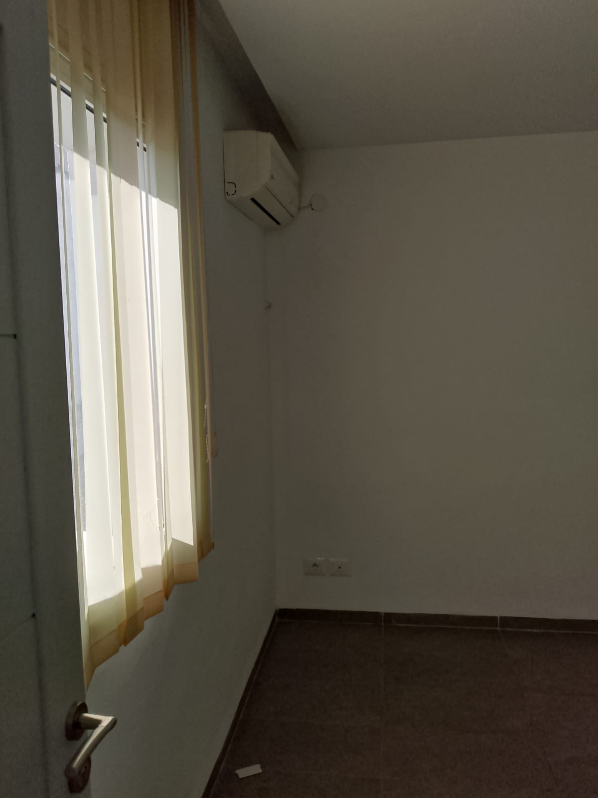 El Menzah El Manar 2 Location Appart. 3 pices Appartement s3 pour usage bureautique  manar2