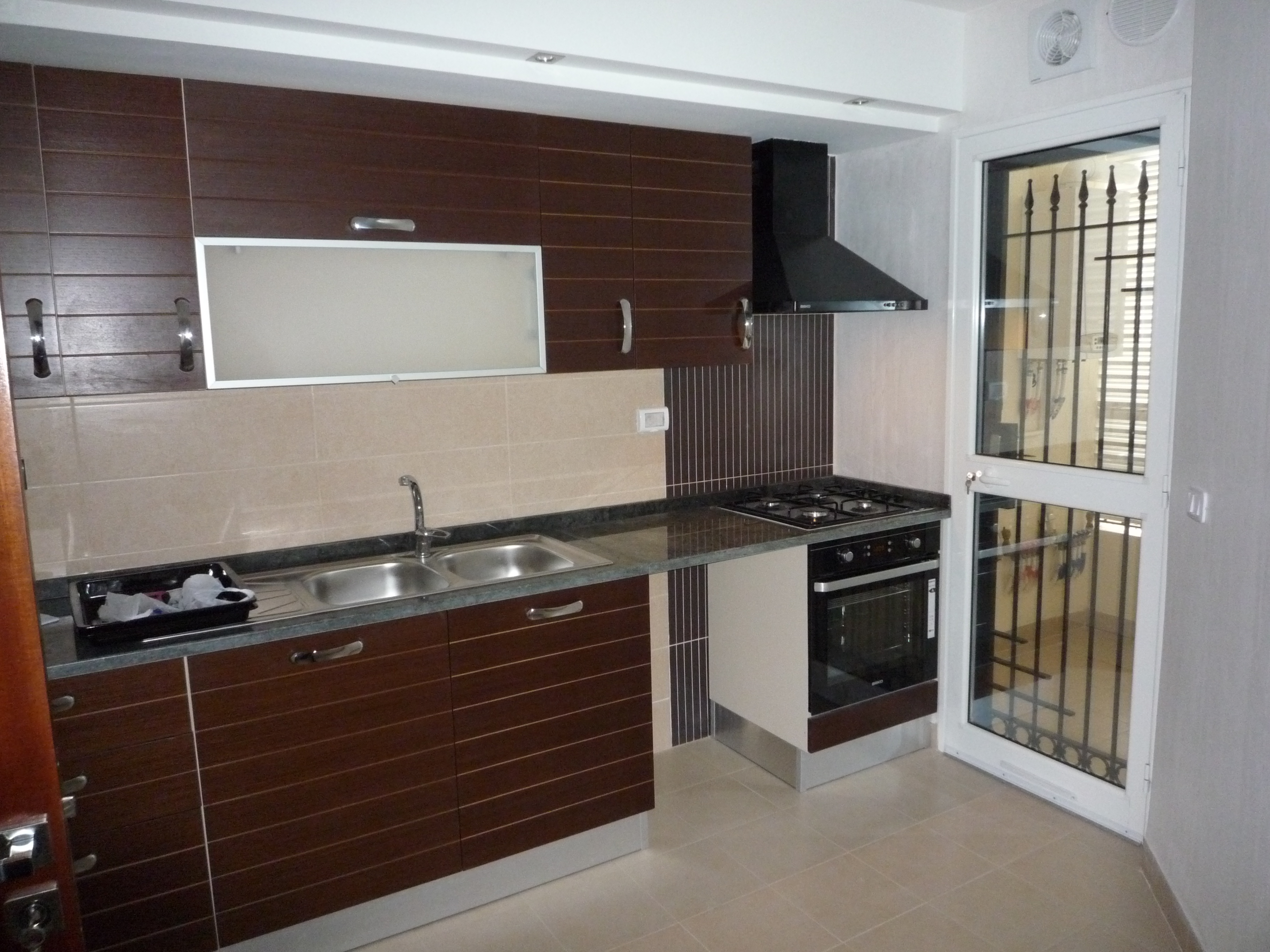 Ariana Ville Riadh Landlous Location Appart. 4 pices Un appartement s 3 riadh landalos