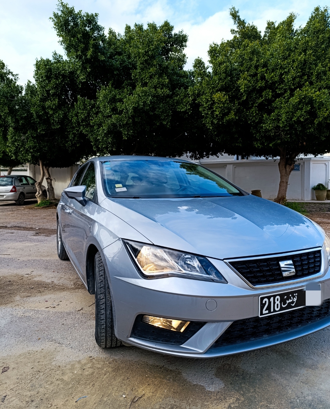 Ezzahra Ezzahra Seat Leon Trs belle seat leon