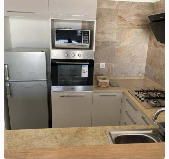 La Soukra Chotrana 1 Location Appart. 1 pice Rez de chausse de villa s1 meuble chotrana 1