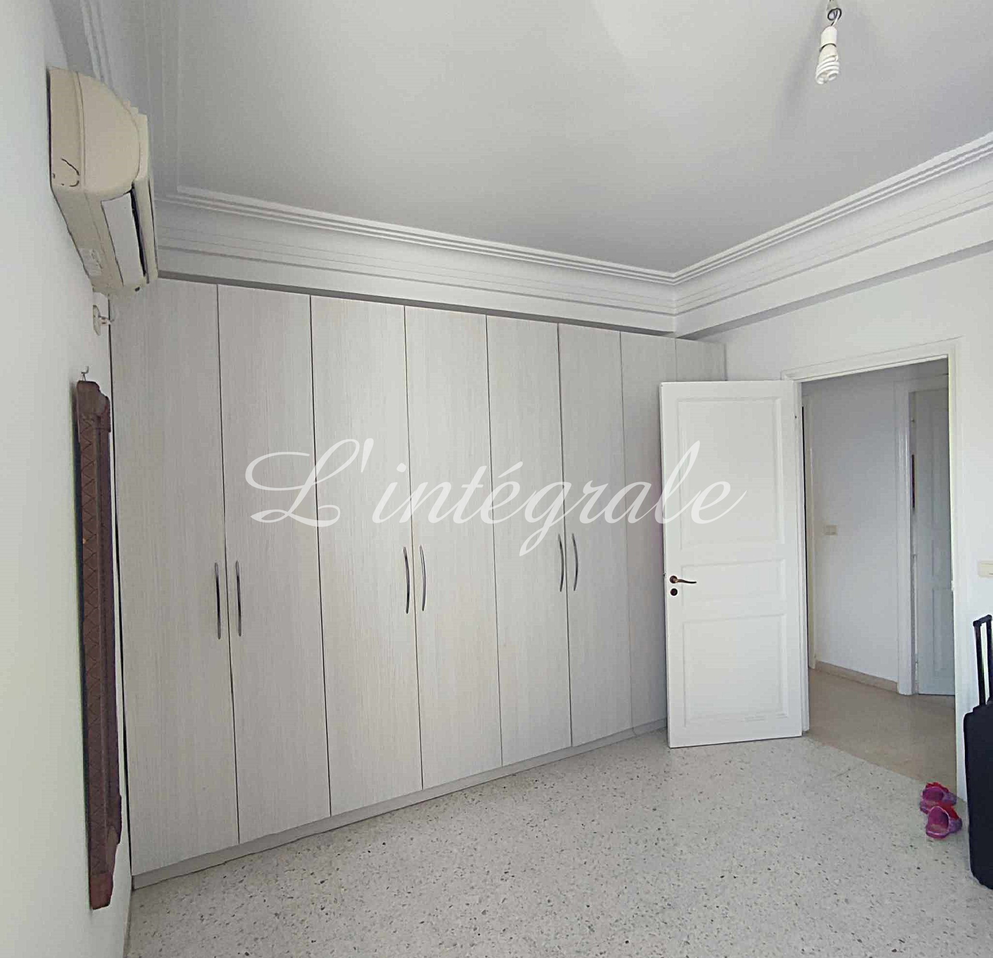 Cite El Khadra Zone urbaine nord Location Appart. 3 pices Appartement s2