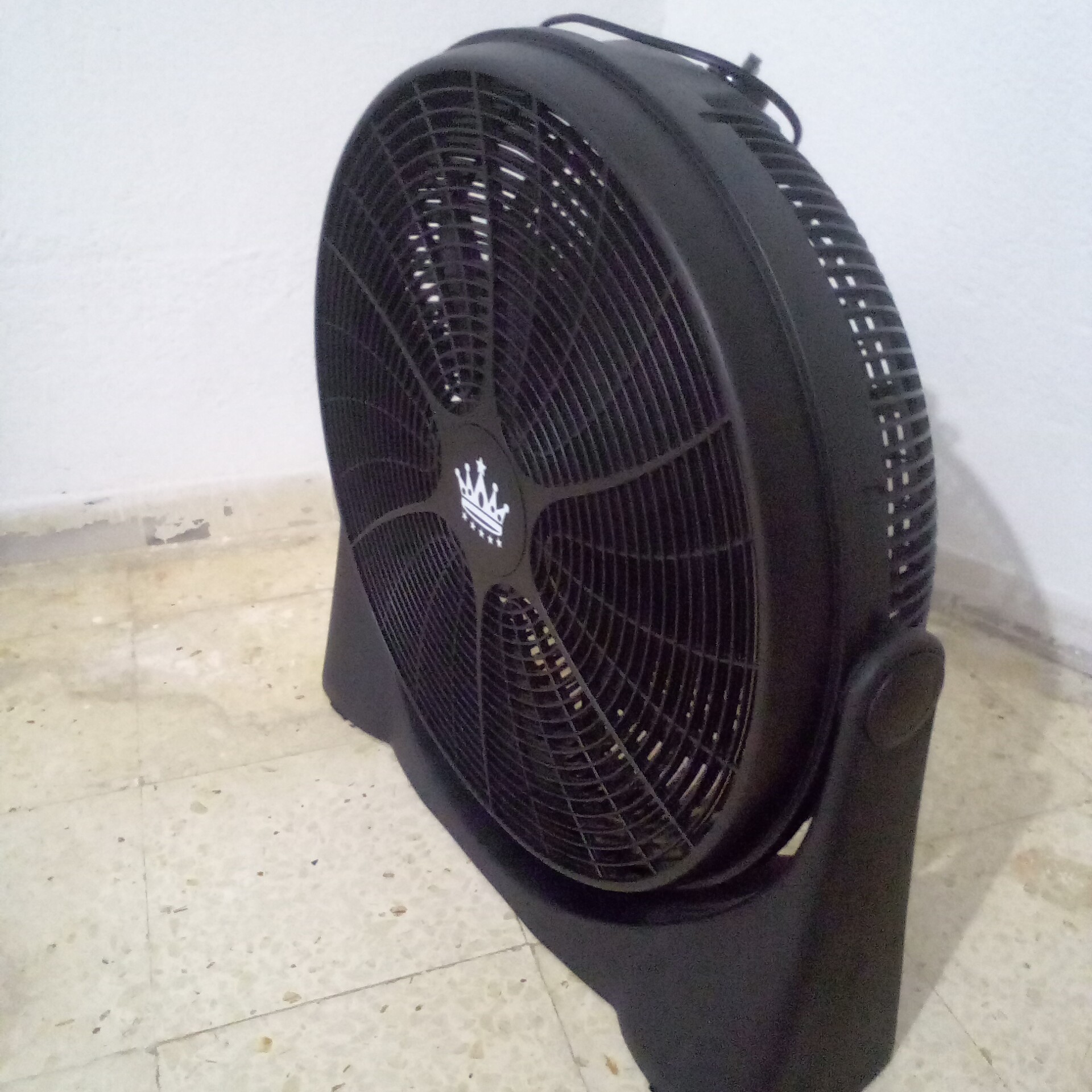 Hammam Chatt Hammam Chatt Ventilateur Autre Ventilateur royal  115 dt prix ngociable