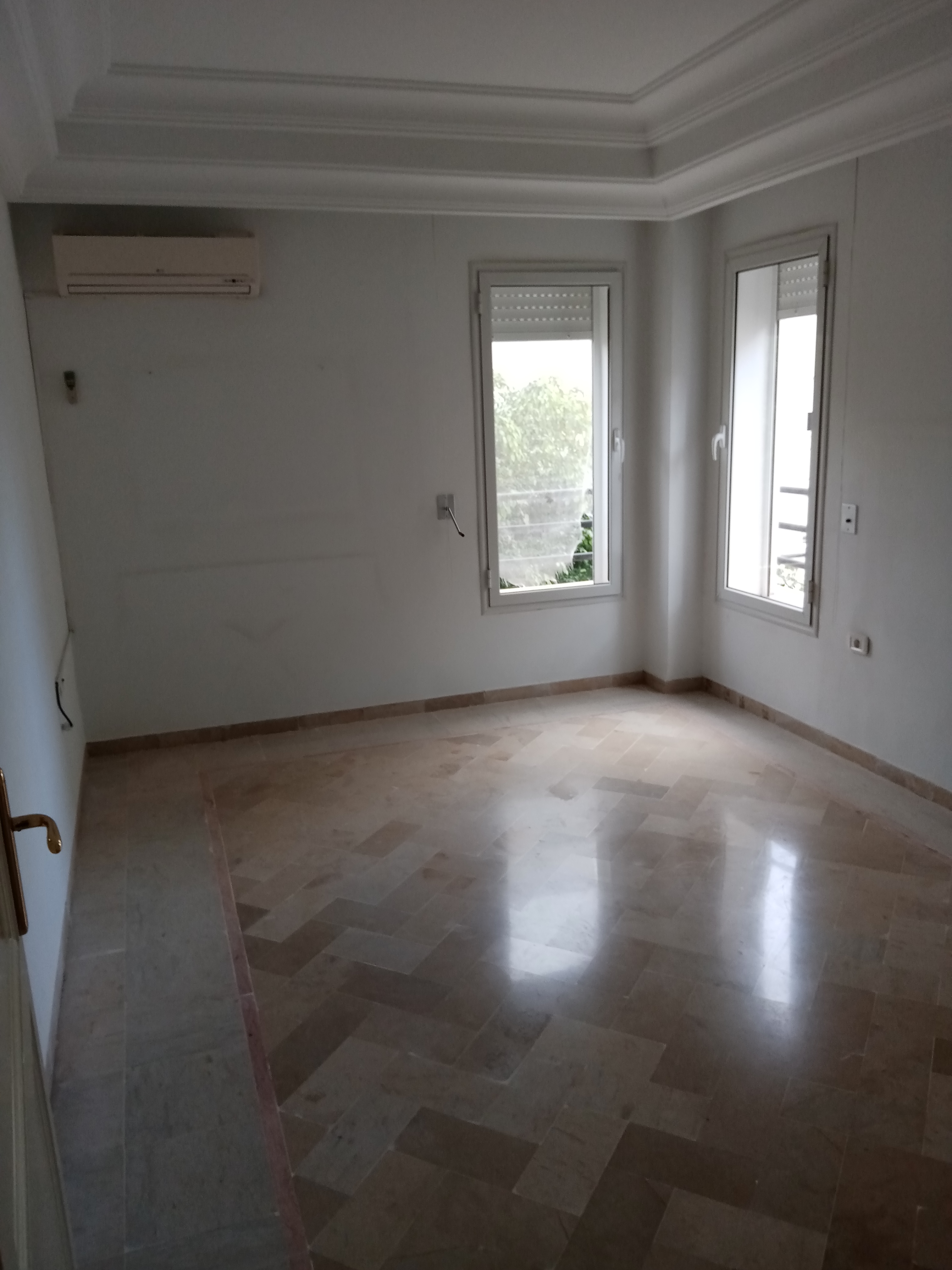 La Soukra Borj Louzir Location Appart. 3 pices Appartement  borj louzir