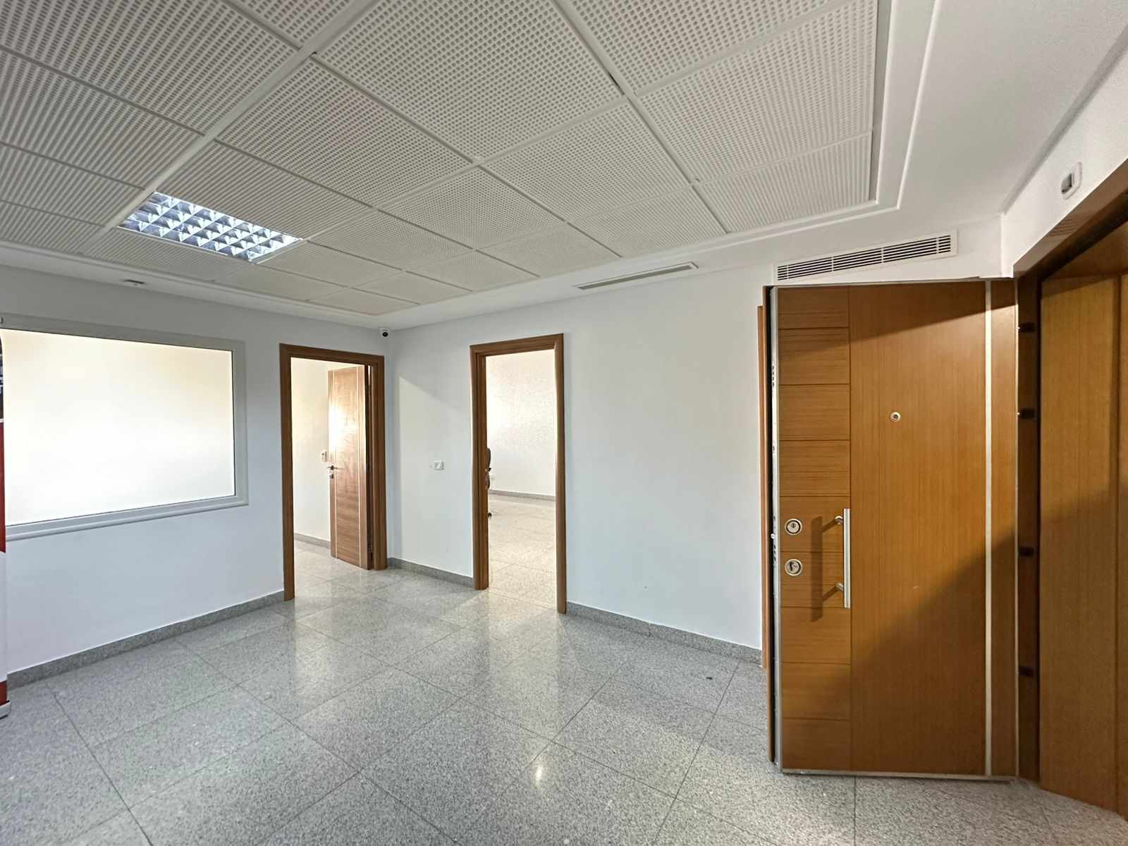 Cite El Khadra Zone urbaine nord Location Autre Bureau moderne sup 110m h2 centre urbain