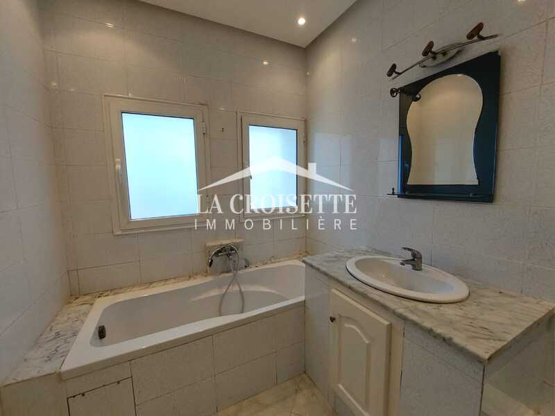 La Soukra La Soukra Location Maisons Villa s5 avec jardin  la soukra mvl1640