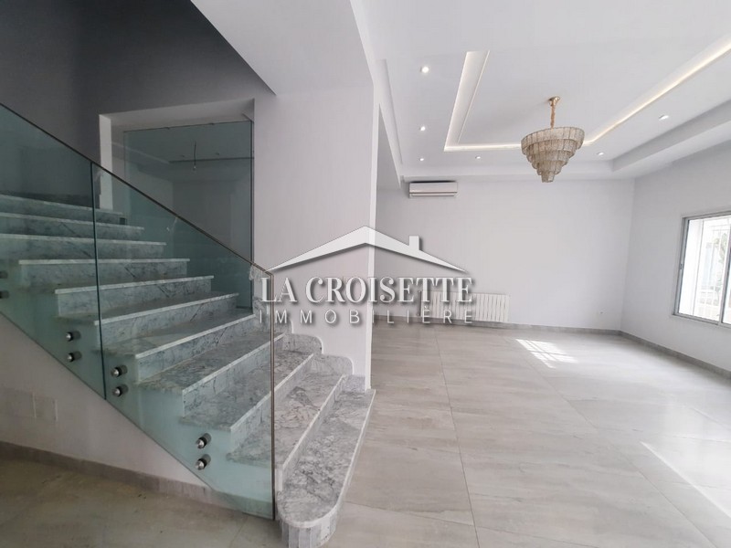 La Soukra La Soukra Location Appart. 5 pices+ Villa s4  la soukra mvl0913