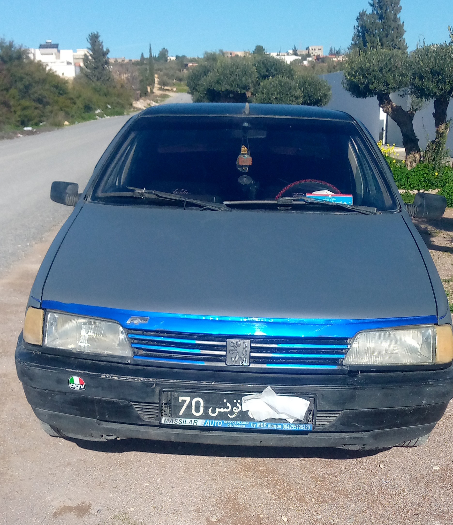 Oued Ellil Oued Ellil Peugeot 405 405 essence avec instalation gaz