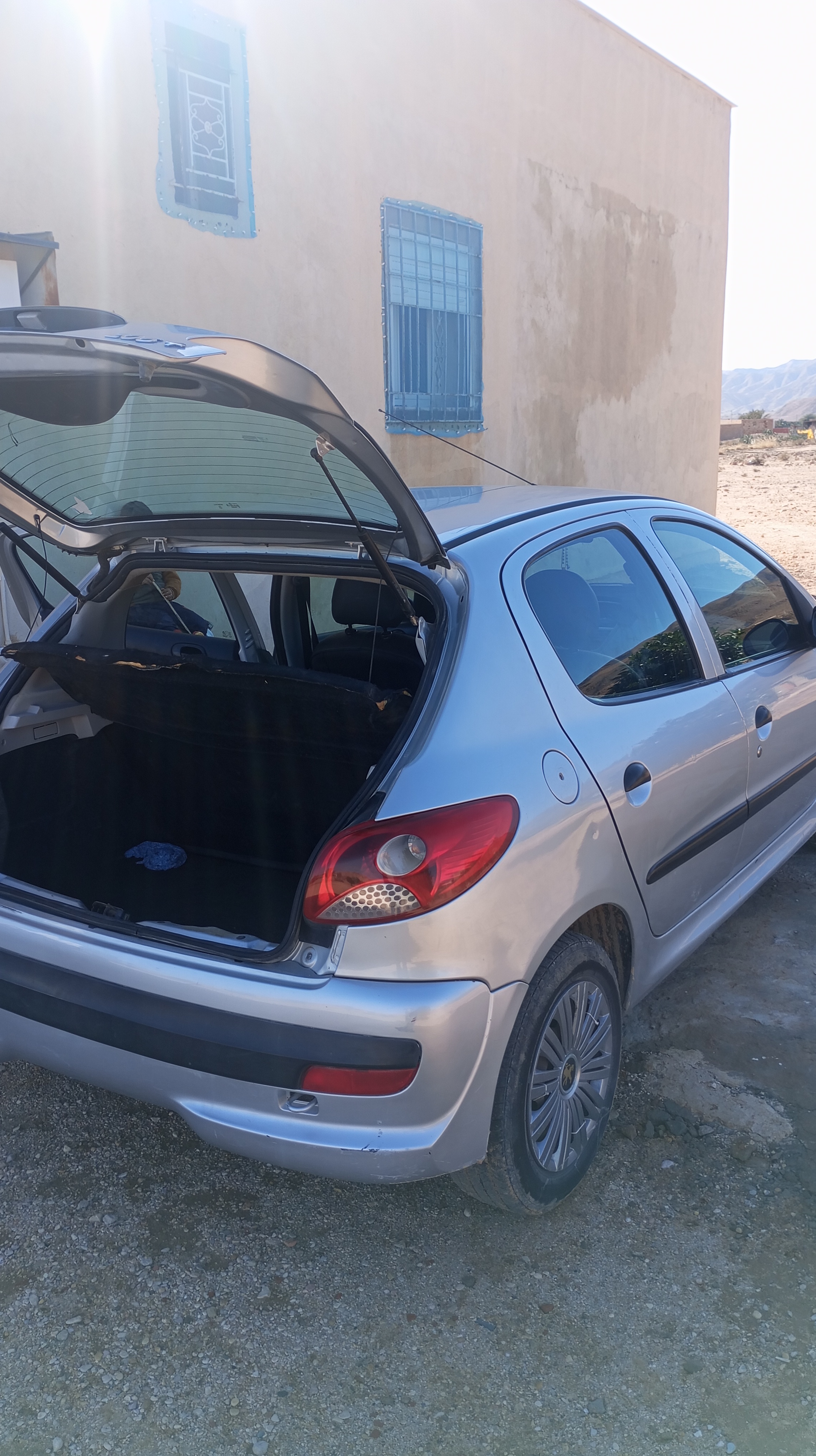 Belkhir Bou Blel Peugeot 206+ 206plus en bon tat