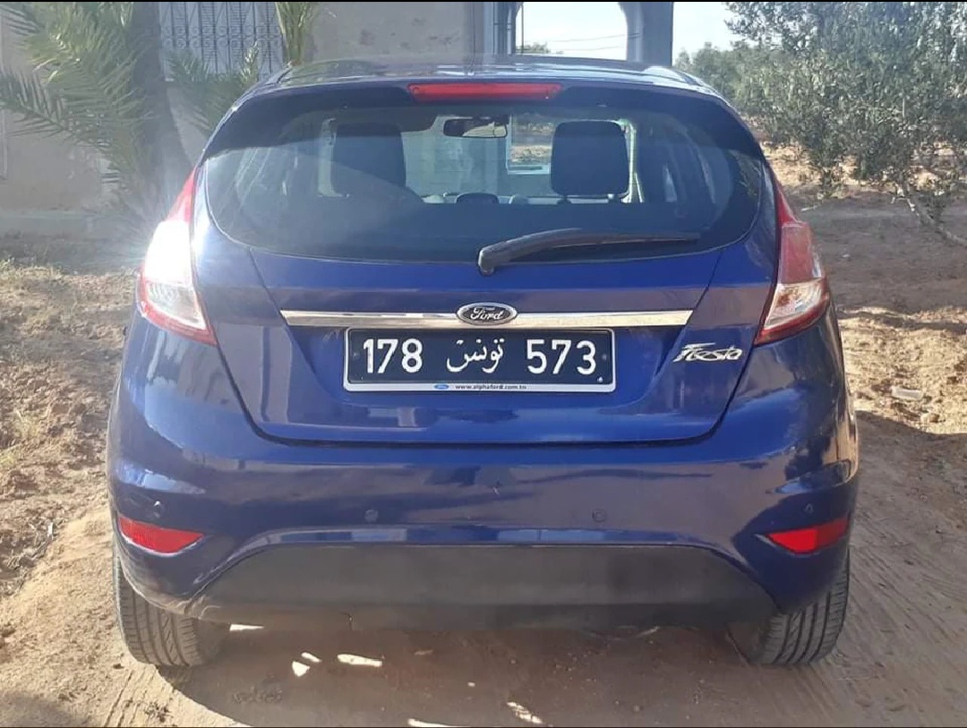 Djerba - Houmet Essouk Djerba  Ford Fiesta Ford fiesta titanium