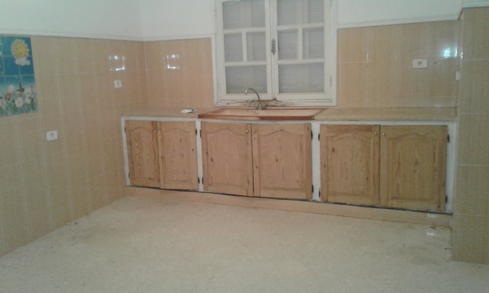 La Soukra Cite El Mansoura Location Appart. 2 pices Appartement a loyer dans une maison