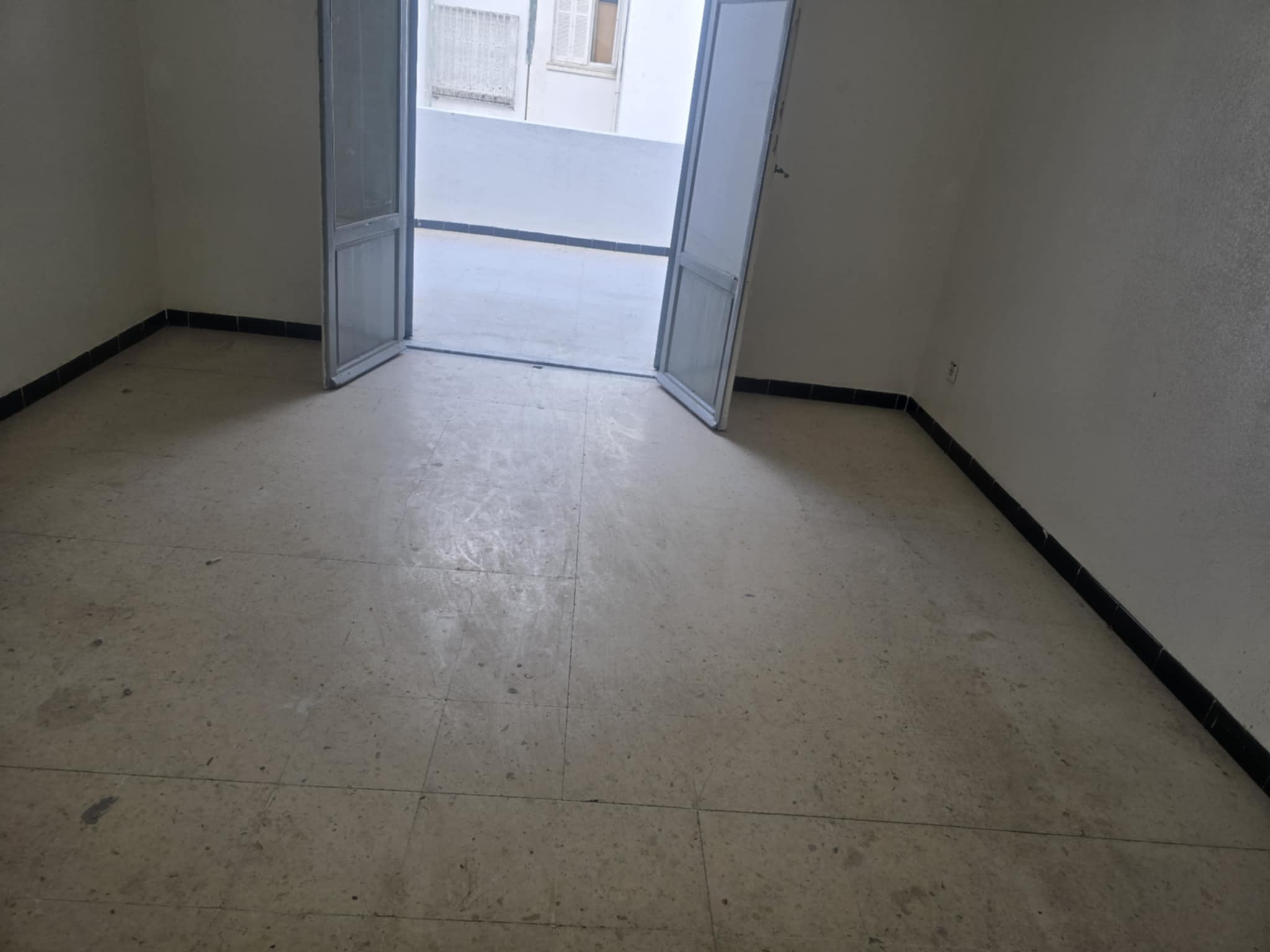 Nouvelle Medina El Yasminette Vente Appart. 3 pices Un appartement  yasminette ben arous