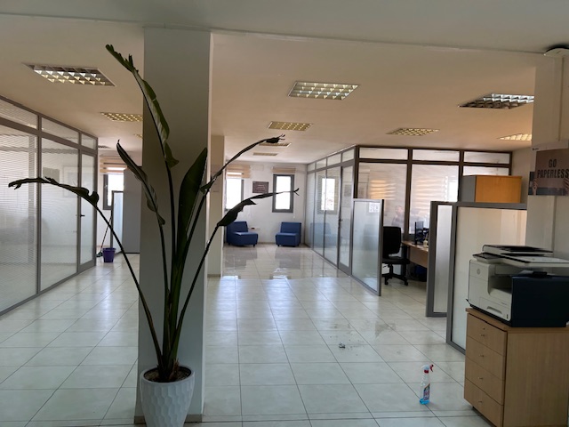 Megrine Zone Industrielle Saint Gobin Location Surfaces 420 m2 bureaux et open space