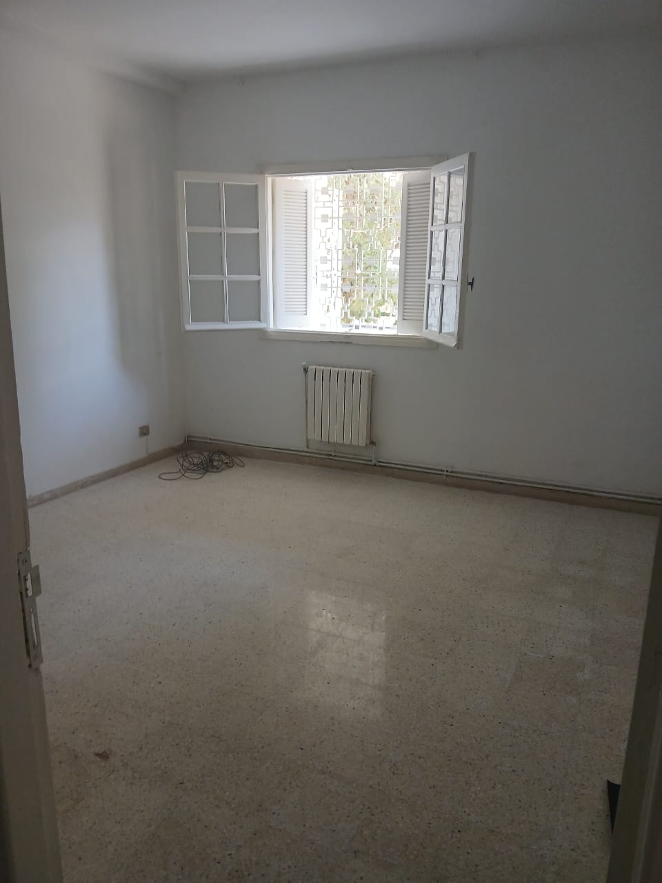 El Menzah El Menzah 9 Location Appart. 3 pices Appartement  s2   menzah9a