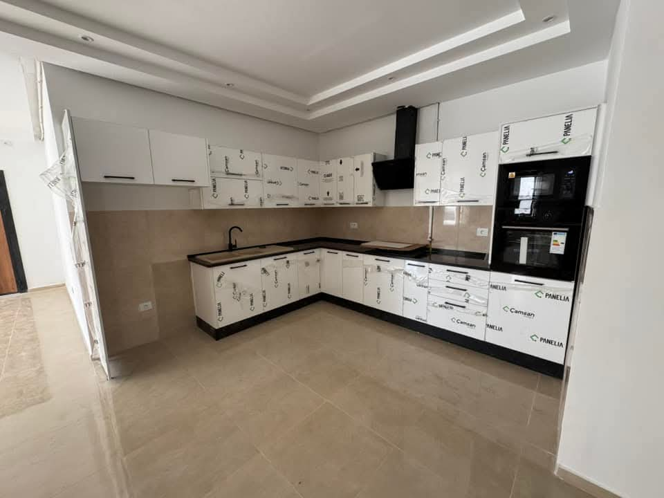 Ariana Ville El Menzah 5 Location Maisons Rdc villa 2900d menzah 5