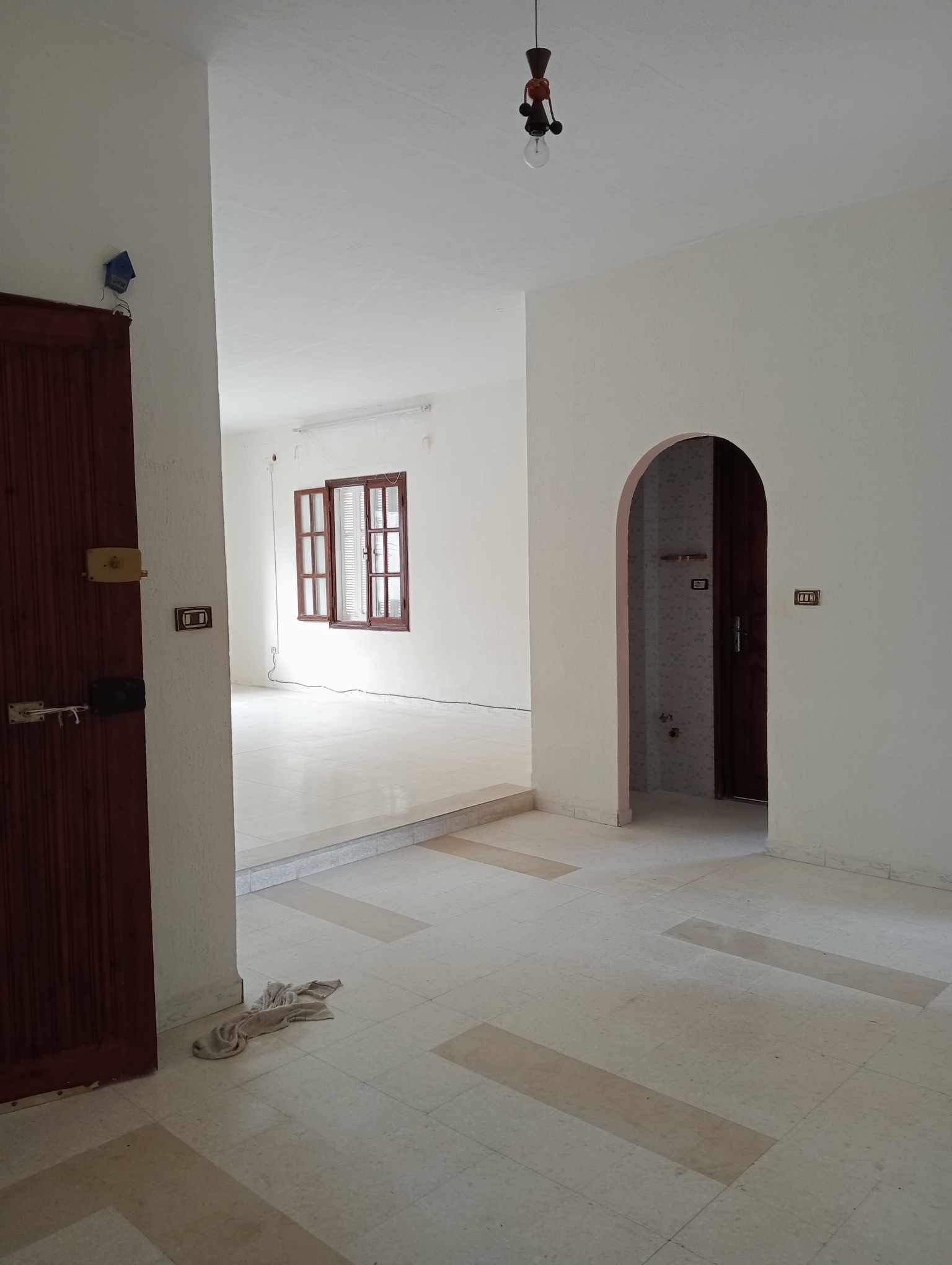 Ezzahra Ezzahra Location Appart. 2 pices Etage de villa s2  ezzahra ville