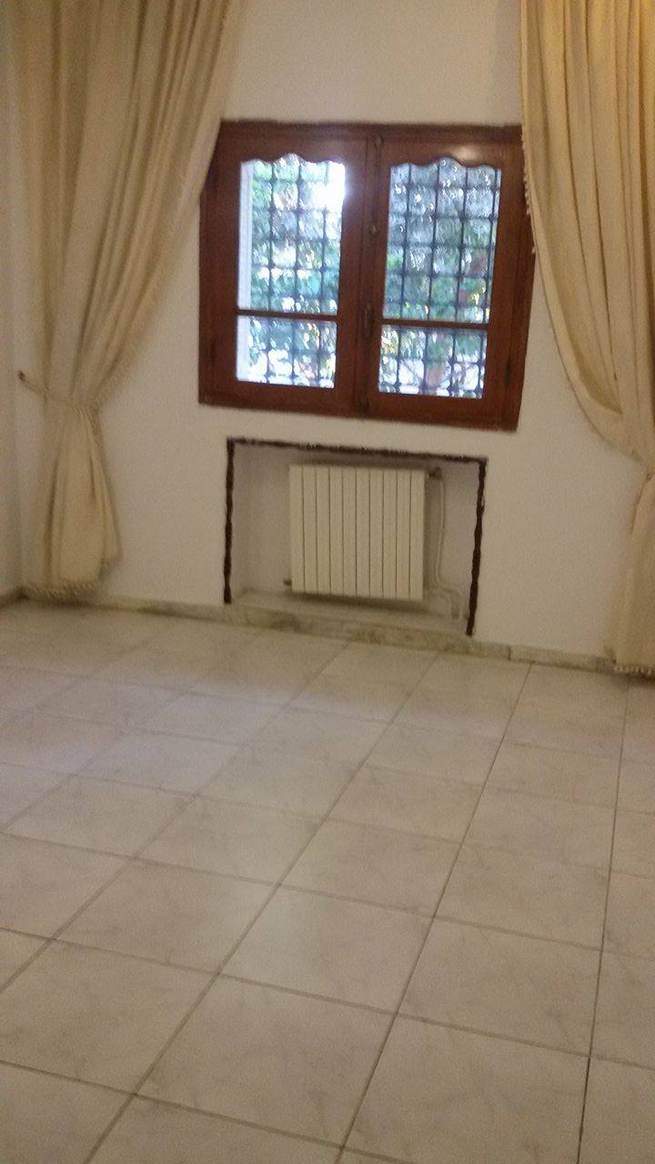 La Soukra Borj Louzir Location Maisons Etage de villa  la soukra