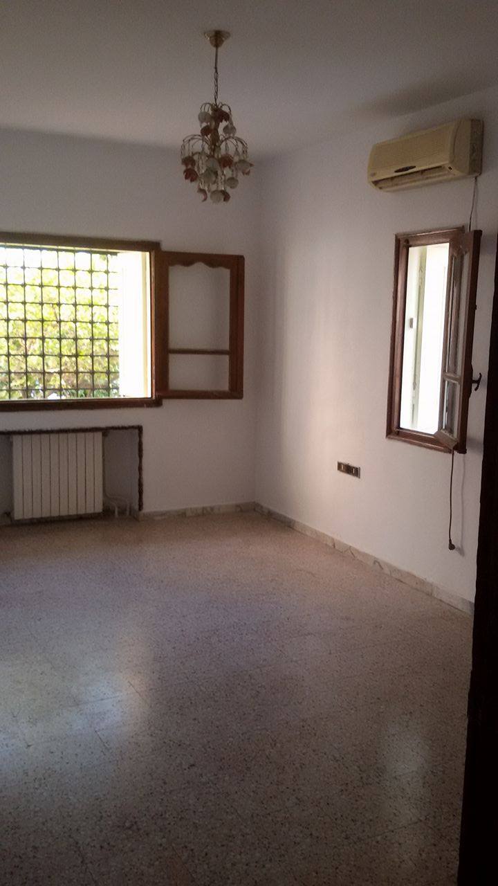 La Soukra Borj Louzir Location Maisons Etage de villa  la soukra