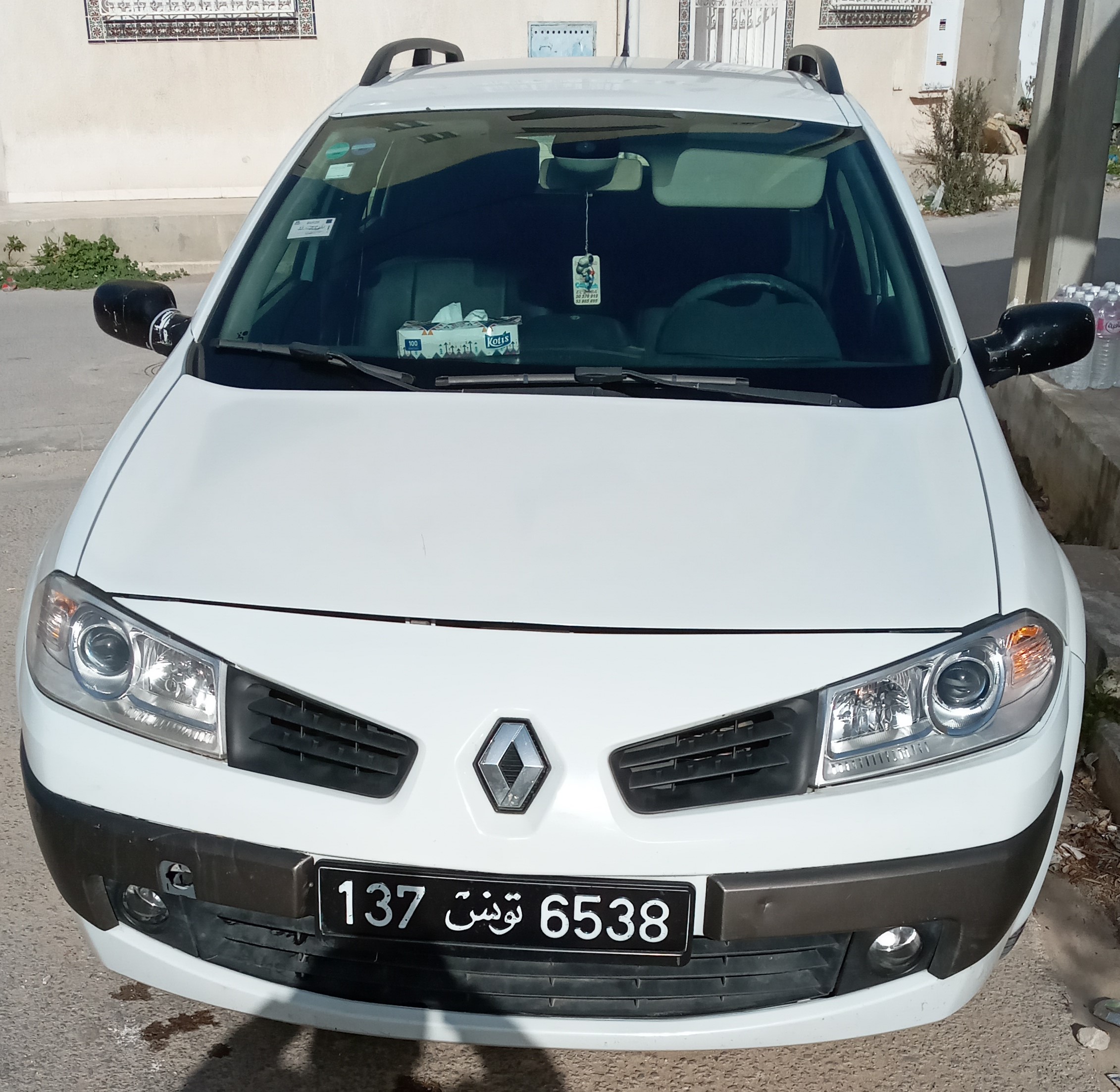 Monastir Cite Erriadh Renault Megane Meganne en bonne etat