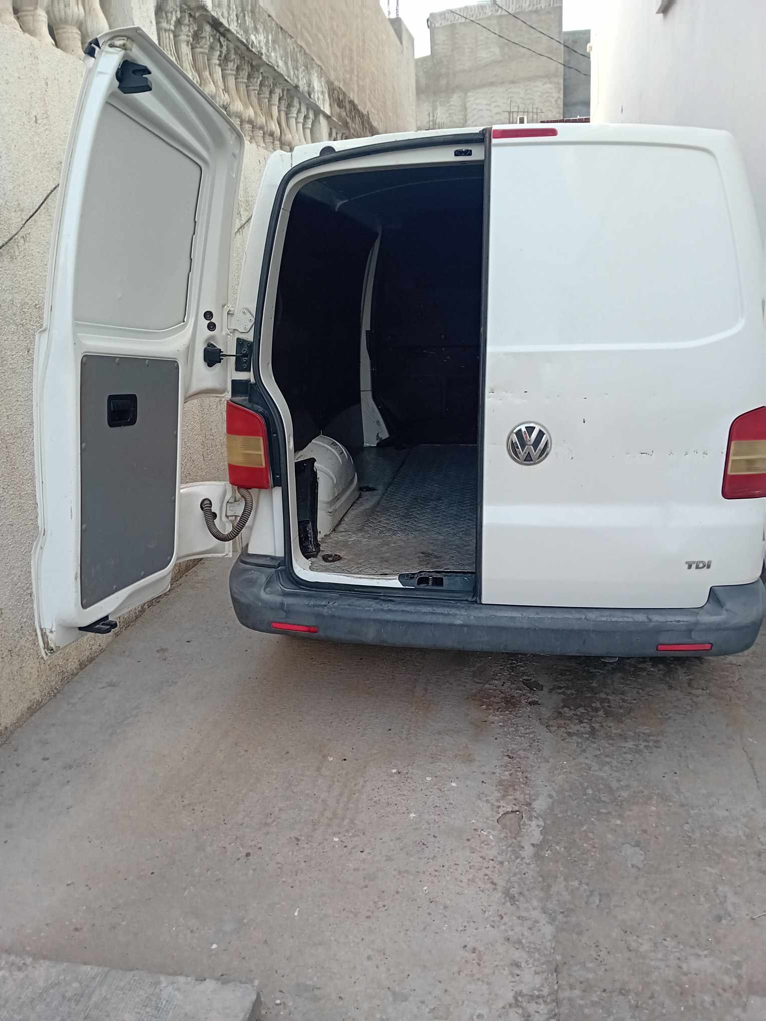 Jarzouna Jarzouna Volkswagen Transporter Volkswagen transporter t5 tdi premier main