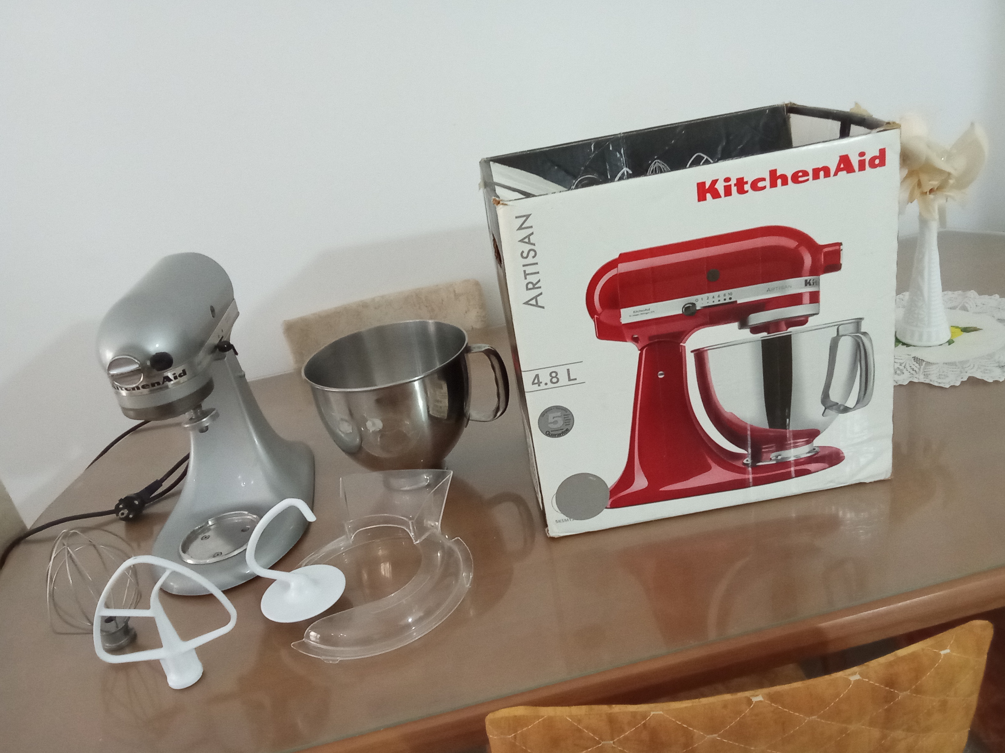 Ain Zaghouan Ain Zaghouan Mixeur, batteur & robot Autre Kitchenaid