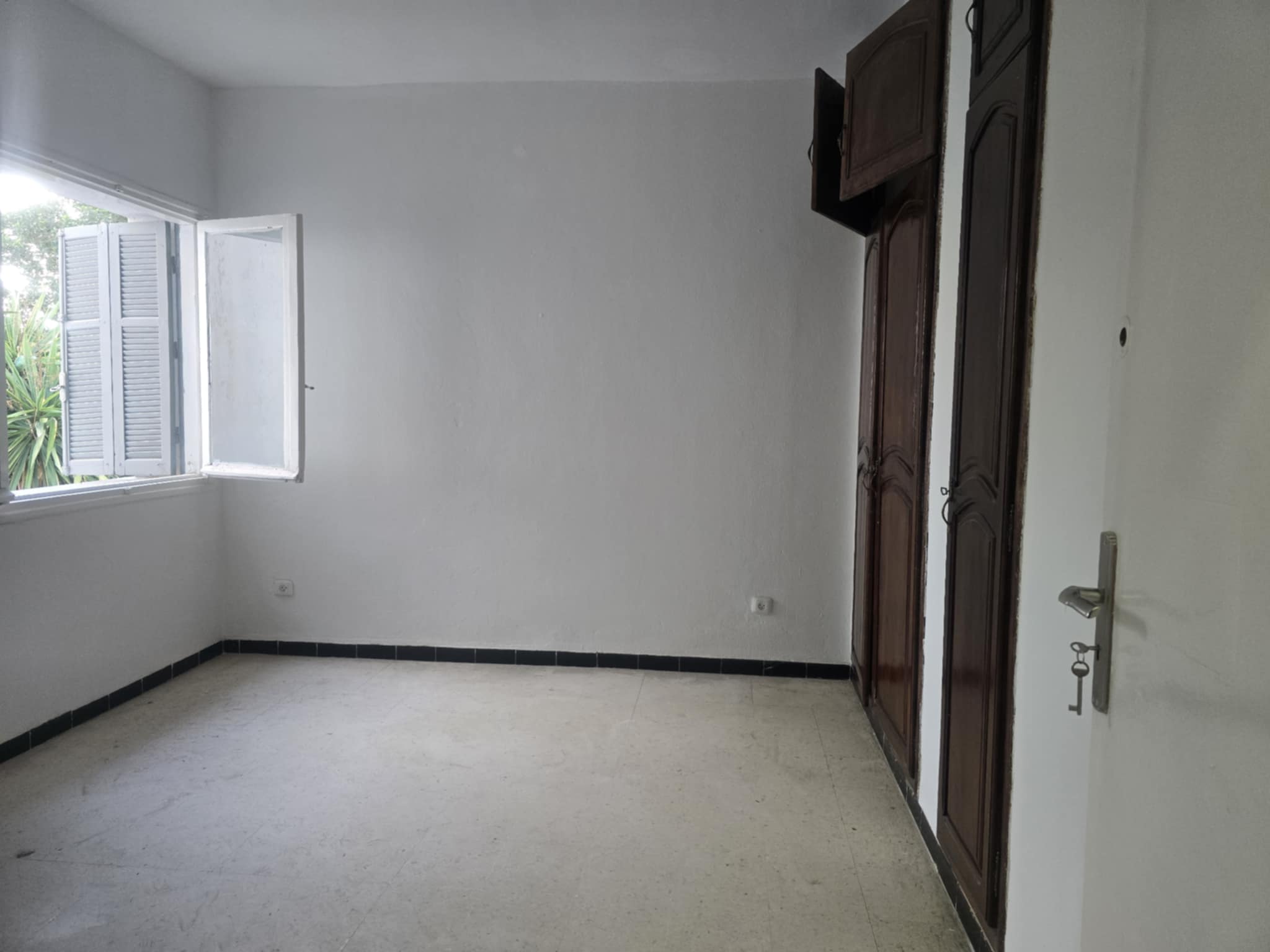 Nouvelle Medina El Yasminette Vente Appart. 4 pices Un appartement  yasminette ben arous