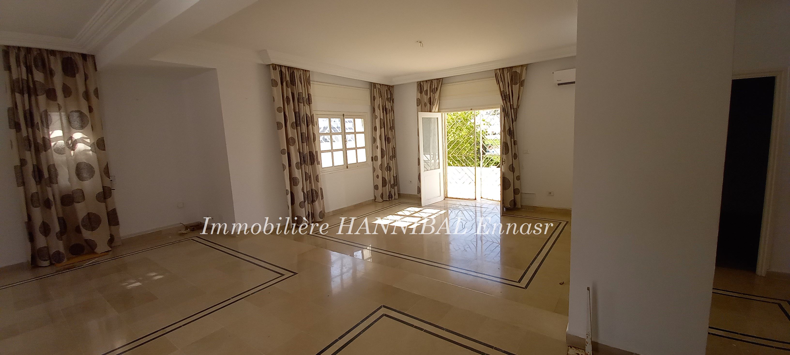 Ariana Ville Cite Ennasr 2 Location Maisons Grande villa  ennasr