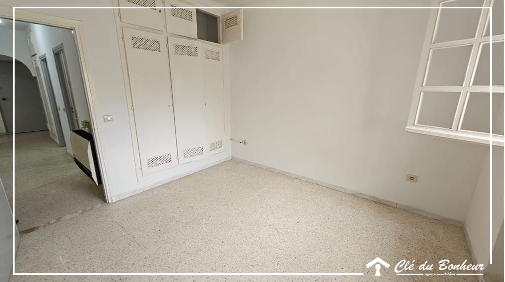 La Soukra Cite Elyes Vente Appart. 3 pices Appartement s3 avec jardin  rsidence elyess