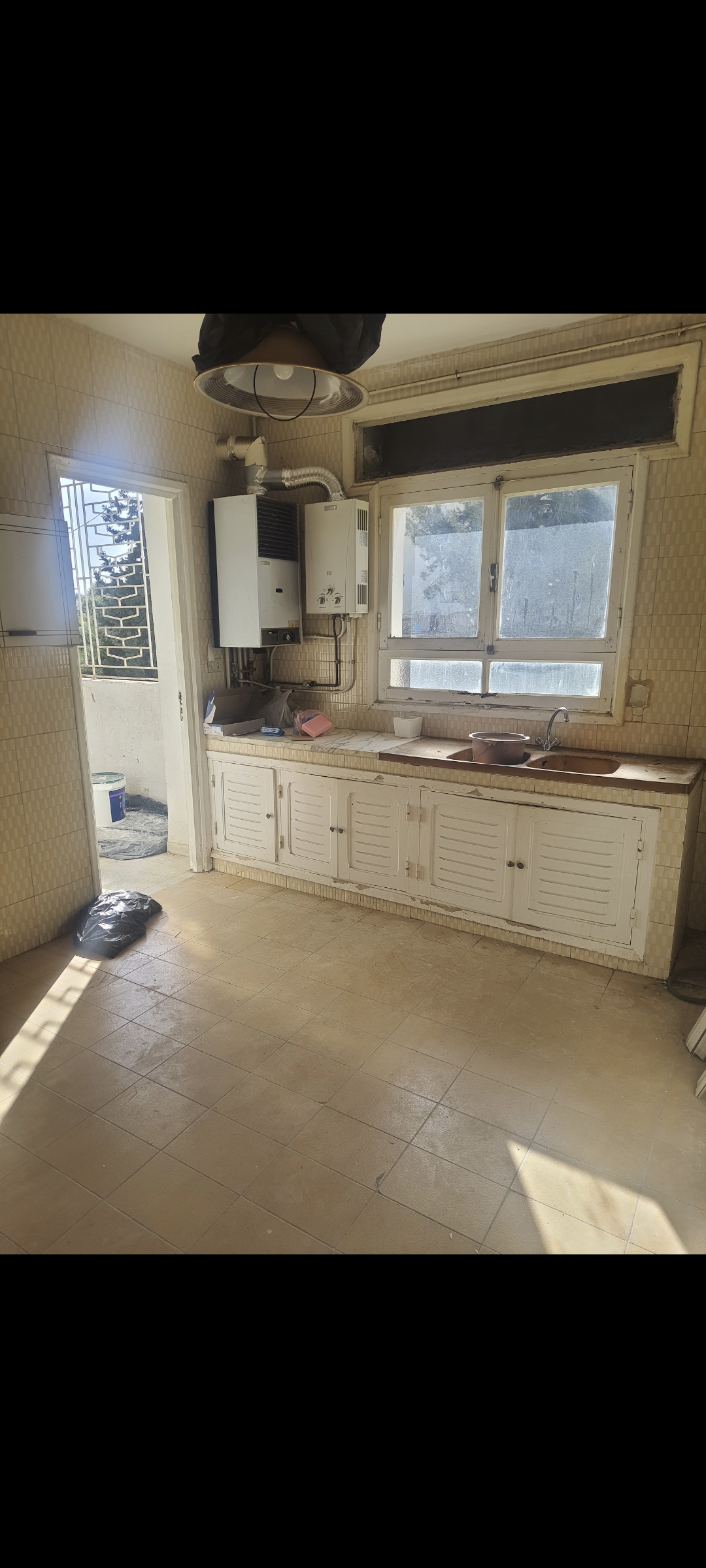 El Menzah El Manar 1 Location Appart. 3 pices Appartement s3 ct midor