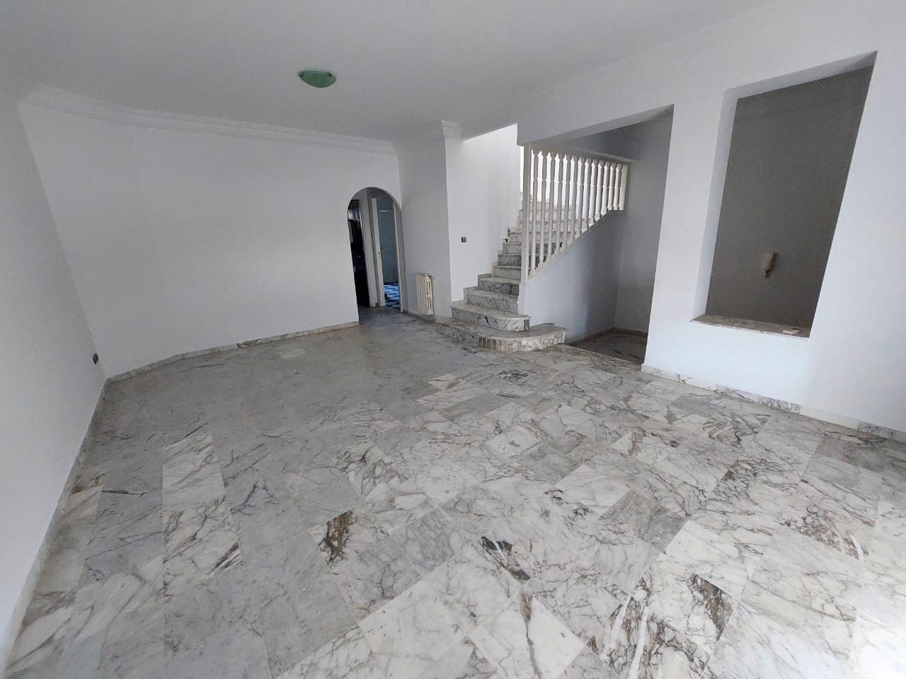 La Marsa Cite Du Stade Location Duplex Triplex s4  la marsa