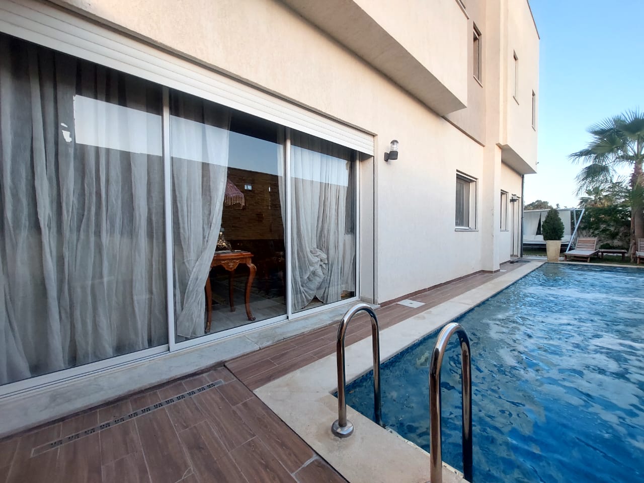 La Soukra Chotrana 3 Location Maisons Villa s4 avec piscine  la soukra